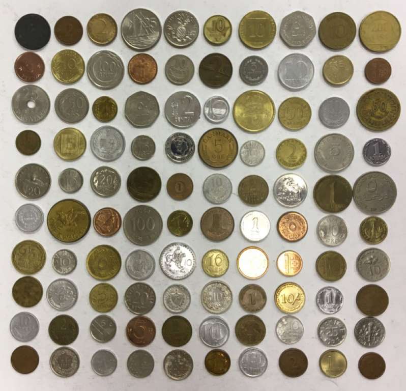 Набор иностранных монет, разные года, 100 шт. (сост. на фото)