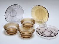 Блюдца 3 шт и розетки 3 шт цветное стекло 