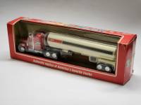 Модель авто Седельный тягач с цистерной authentic replica of America`s favorite trucks в коробке