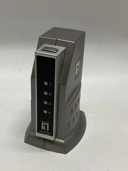 Переключатель Level one KVM-0405