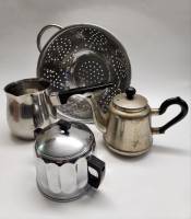 Дуршлаг Турка сахарница и Чайник металл посуда 4 предмета