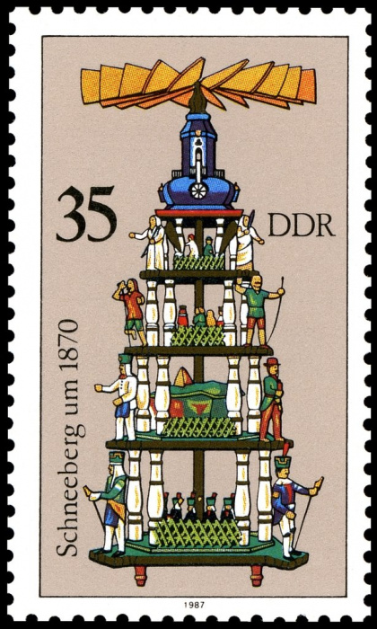 (1987-089) Марка Германия (ГДР) &quot;Пирамида (4)&quot;    Рождество II Θ