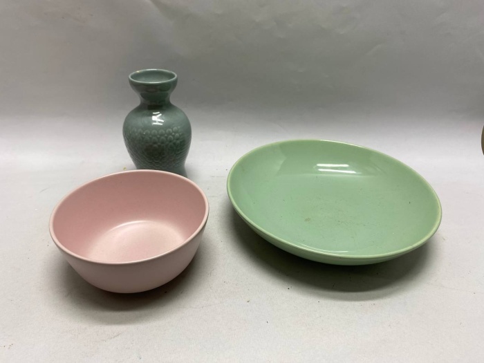 Набор керамики 2 салатника и ваза