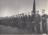 Фотография "Сборная команда СССР по лёгкой атлетике", Бухарест, 1950 г. (сост. на фото)