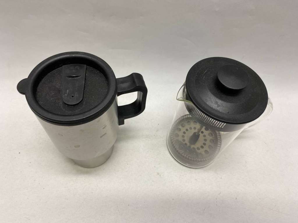 Френчпресс и термокружка