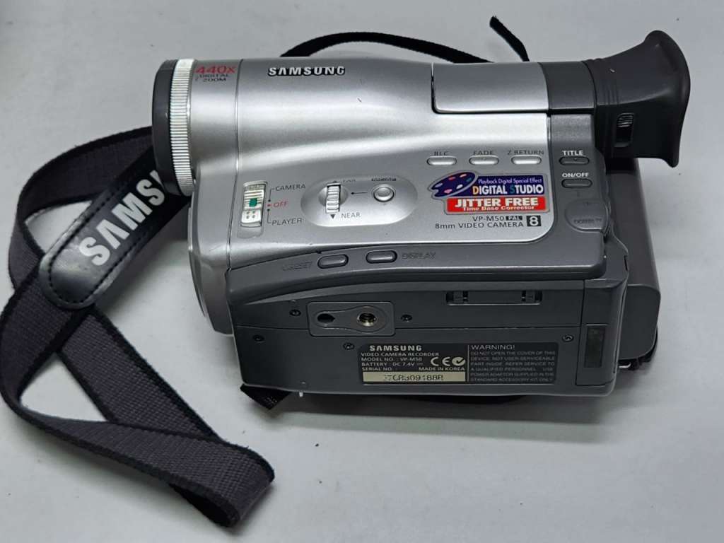 Видеокамера Samsung VP-M50  Корея  (рабочая)