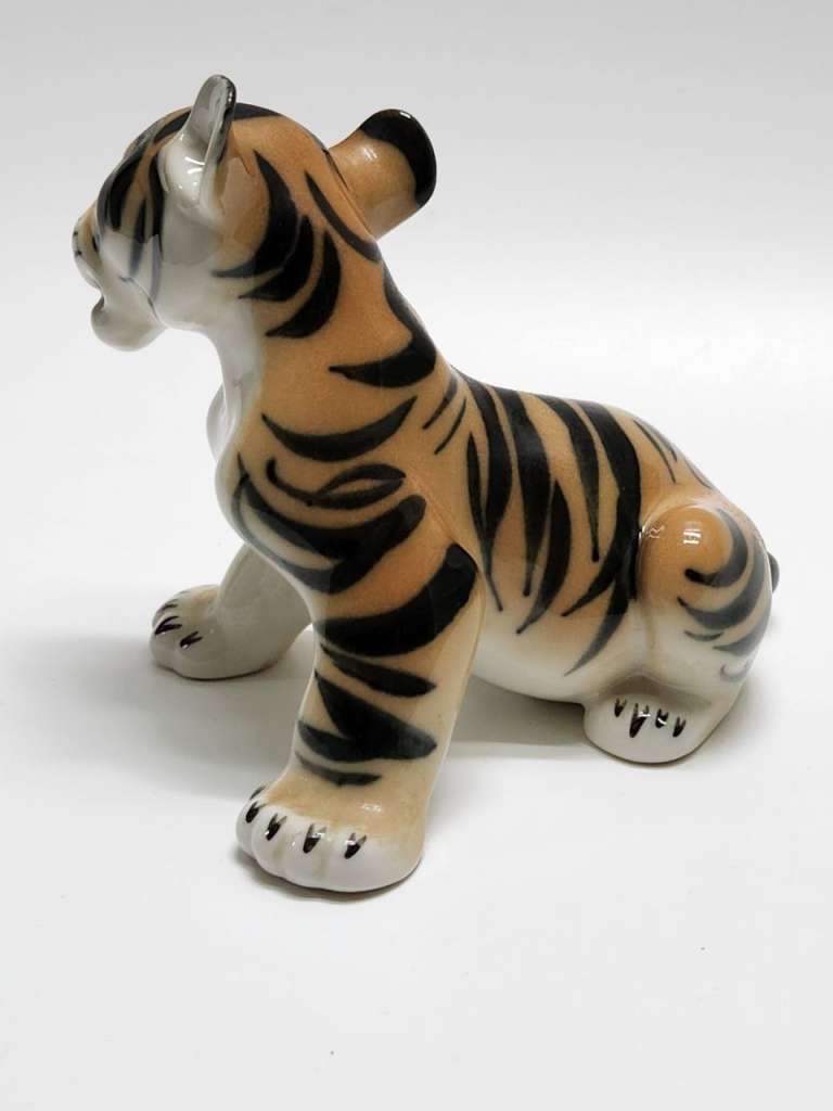 Статуэтка Тигренок ЛФЗ фарфор 12,5 см
