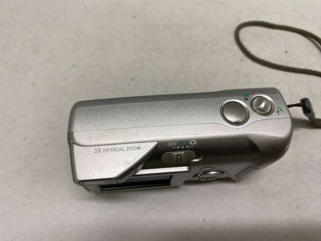 Фотоаппарат OLIMPUS С-310 рабочий