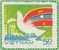 (1984-089) Марка Вьетнам "Голубь мира"  зеленая  Дружба Вьетнама, Лаоса и Кампучии III Θ