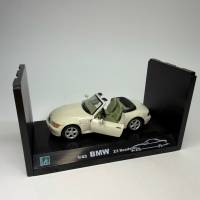 Модель авто 1:43 BMW Z3 Roadster hongwell 