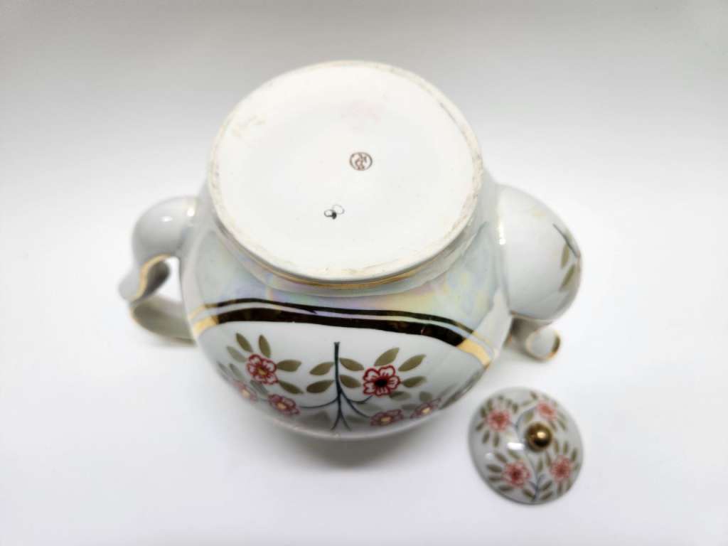 Чайник заварочный доливной фарфор перламутр