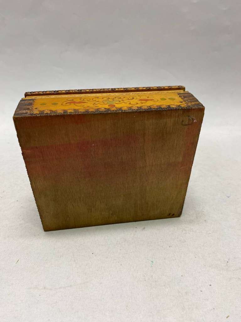 Шкатулка сигаретница дерево Болгария 