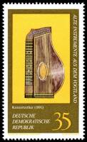 (1977-030) Марка Германия (ГДР) "Концертная цитра"    Музыкальные инструменты II Θ