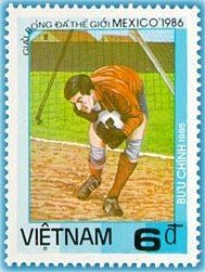 (1985-096a) Марка Вьетнам "Футбол (7)"  Без перфорации  ЧМ по футболу 1986, Мехико III &Theta;