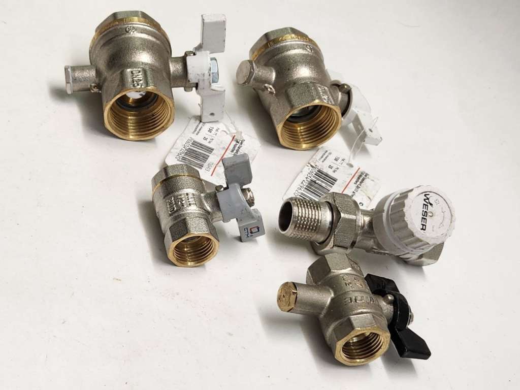 Кран шаровой Standart д\у 25 Pn25 Dn25 д\термодатчика 2 шт + Pn40 Dn15 1\2 2шт + Dn15 Weser 