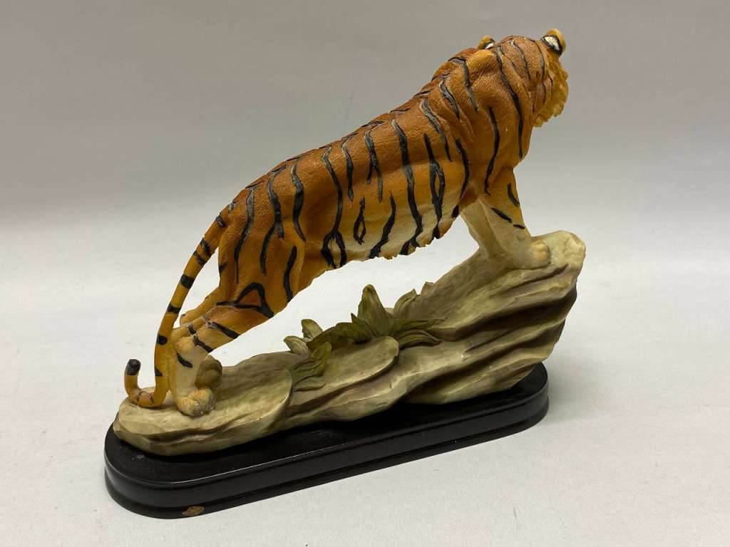 Статуэтка тигр полистоун Италия