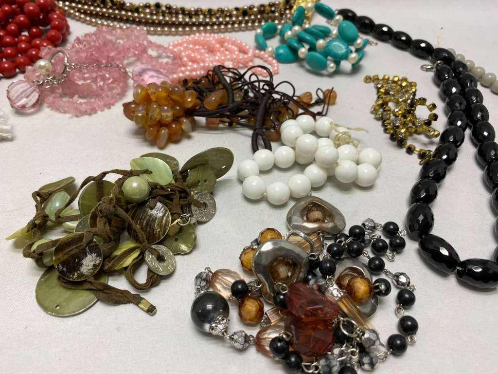 Набор украшений 15 предметов бусы