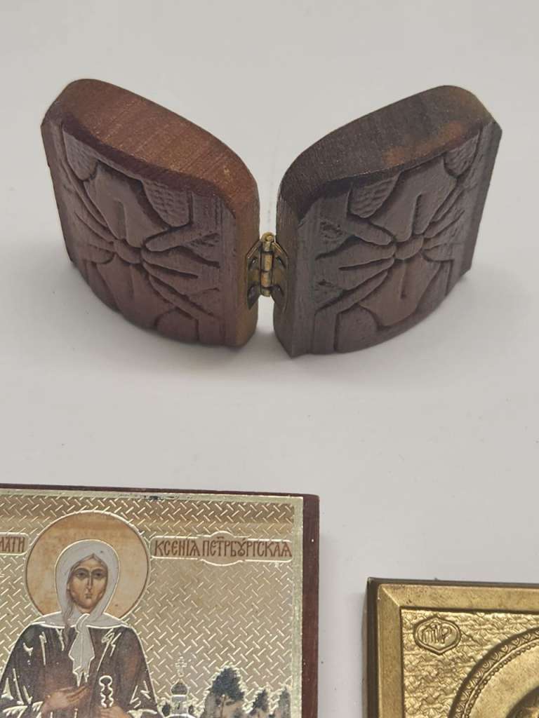 Иконы 9 штук современные миниатюрные