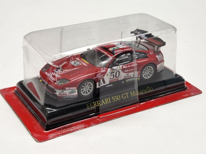 Модель автомобиля Ferrari F40 LE Mans 1995 в коробке-блистере без журнала