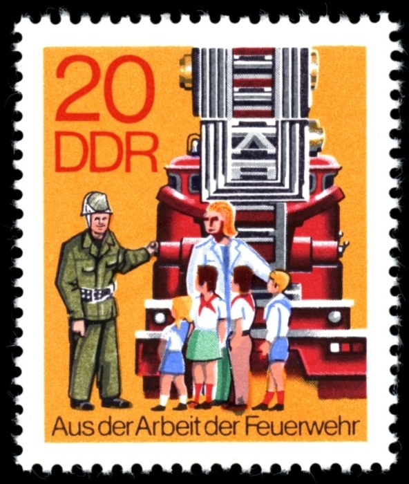 (1977-088) Марка Германия (ГДР) &quot;Экскурсия&quot;    Пожарная охрана III Θ