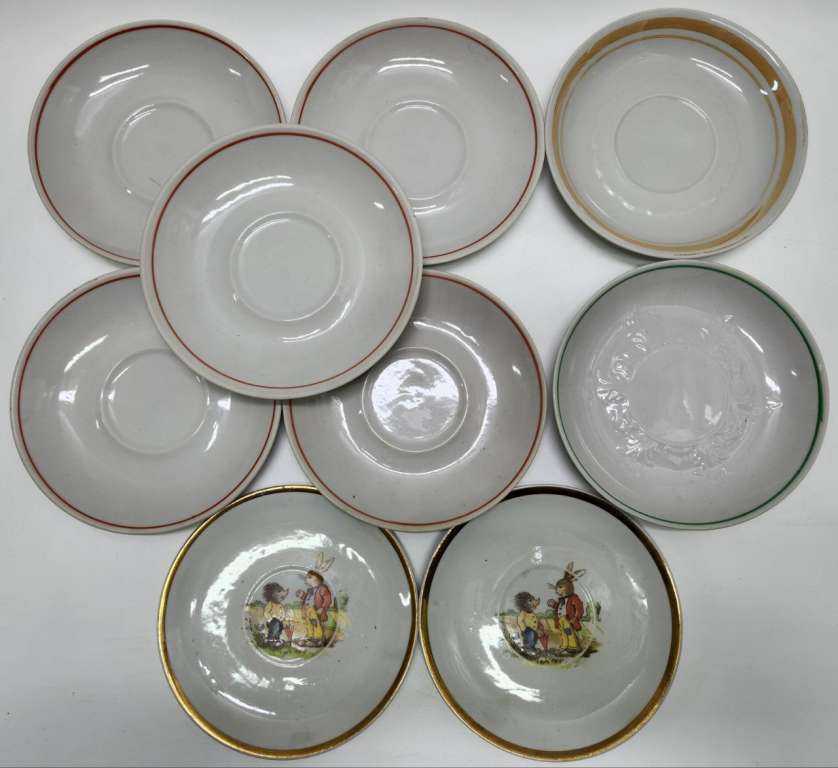 Блюдца чайные 30 штук разные 