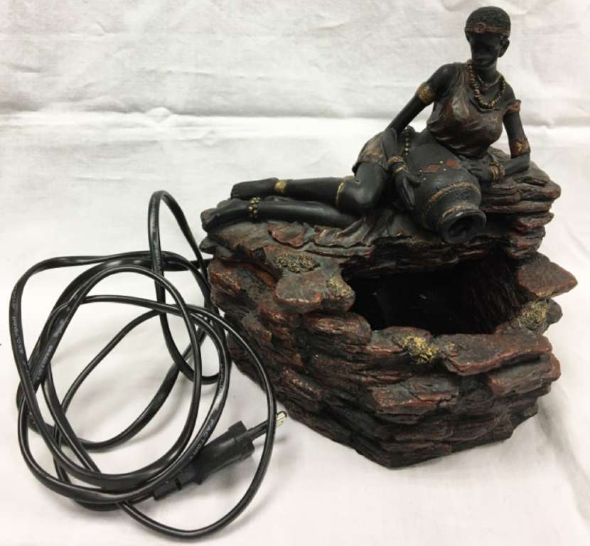 Декоративный фонтан "Эфиопка" (сост. на фото)