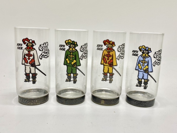 Стопки Мушкетеры 4 шт 