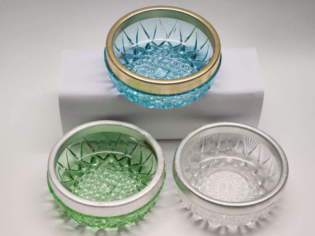 Салатники вазочки 3 шт цветное стекло с металлическим ободком СССР винтаж голубая зелеая прозрачная 