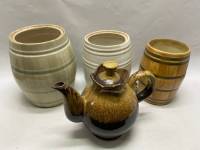 Бочонок кашпо керамический 3 шт и чайник