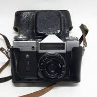 Зеркальный фотоаппарат "Зенит-Е", объектив Индустар-50-2, БЕЛомо, 1965-86 г, СССР (сост. на фото)