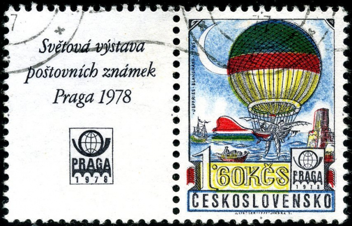 (1977-045) Марка + купон Чехословакия &quot;Воздушный шар&quot;    Международная выставка марок Прага. История