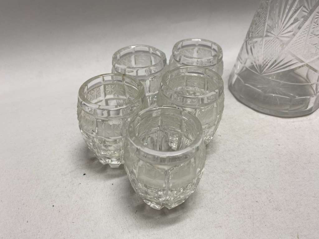 Графин хрусталь и 5 стопок