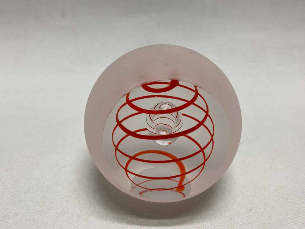 Сувенир сфера хрусталь рубин 8 см Австрия