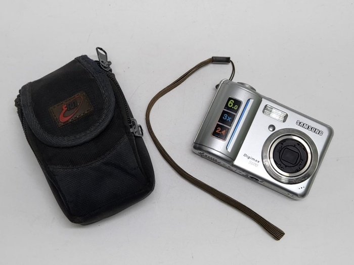 Фотоаппарат цифровой Samsung Digimax S600  Китай  Рабочий