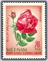 (1968-028) Марка Вьетнам "Красная роза"   Розы III Θ
