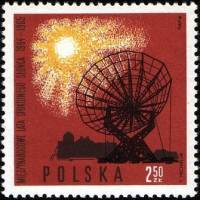 (1965-047) Марка Польша "Антена и солнце (Оранжево-коричневая)"   Международный год спокойного солнц