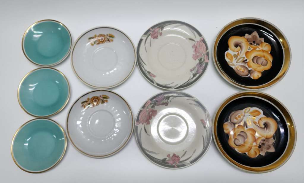 Блюдца чайные кофейные 25 штук разные