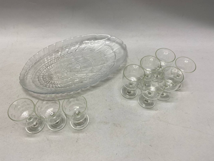 Набор стопки 9 шт и селедочница