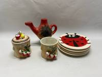Набор столовой посуды керамика, 4 тарелки, чайник, чашка, сахарница