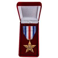 Медаль  "Серебряная звезда США"  в бархатном футляре