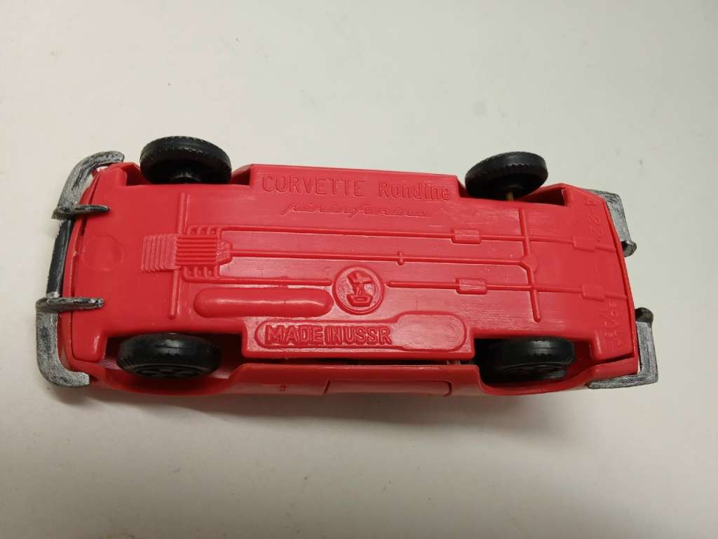 Модель авто 1:43 Pininfarina Chevrolet Corvette Rondine Сделано в СССР