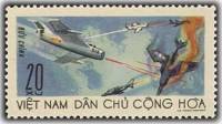 (1967-039) Марка Вьетнам "Воздушный бой"   Война во Вьетнаме III Θ