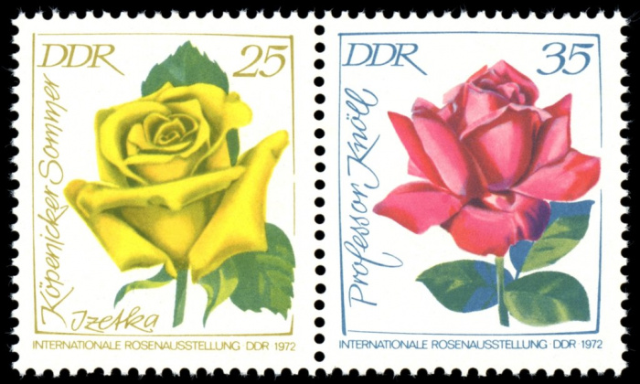(1972-053a) Лист (4м) Германия (ГДР) &quot;Розы&quot;  перфорация 13½:13  Выставка роз III Θ