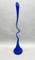 Ваза синяя витая узкая цветное матовое стекло высота 54 см