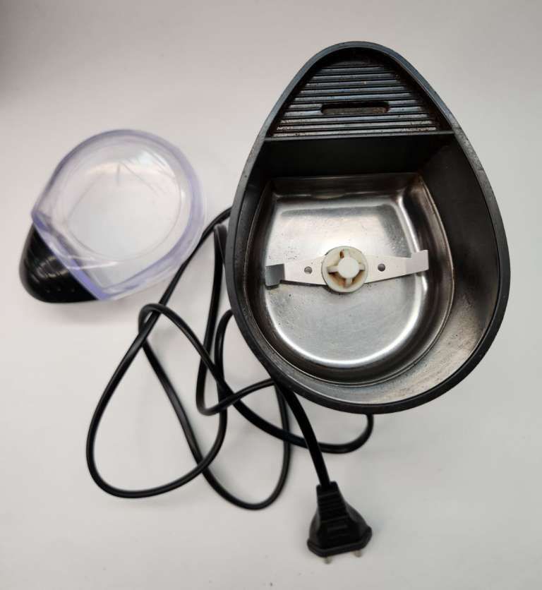 Кофемолка Redmond RCG-M1602 85 мл. рабочая