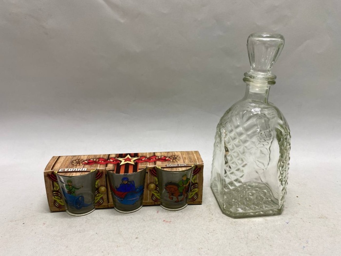 Графин + 3 стопки с рисунком, стекло