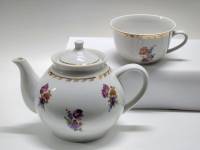 Чайник заварочный и чашка чайная Песочное фарфор СССР винтаж