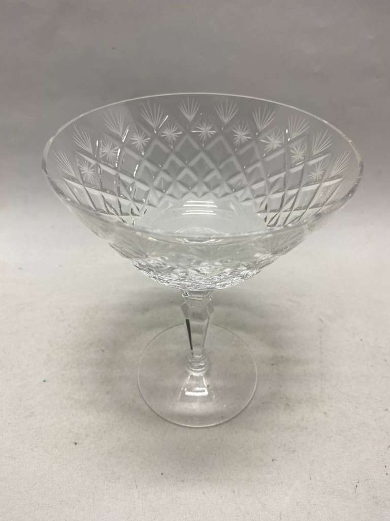 Конфетница на ножке хрусталь