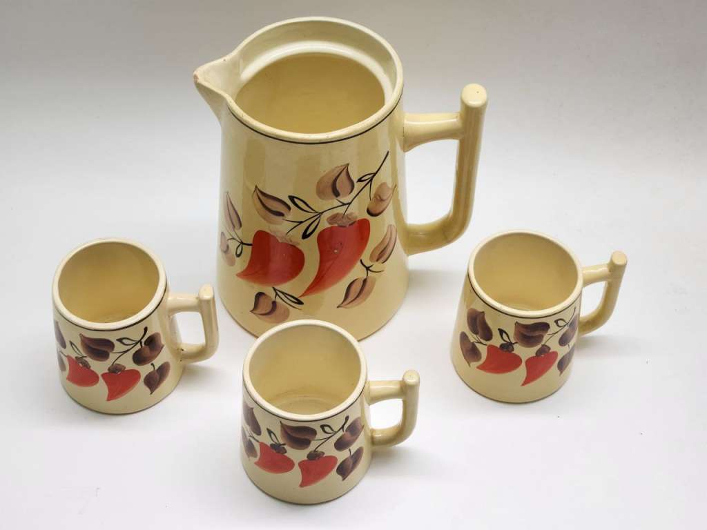 Кувшин графин и 3 чашки керамика СССР