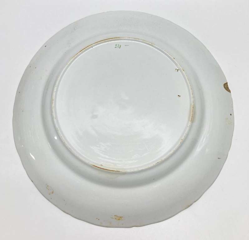 Блюдо фарфоровое с цветочными венками,19 век